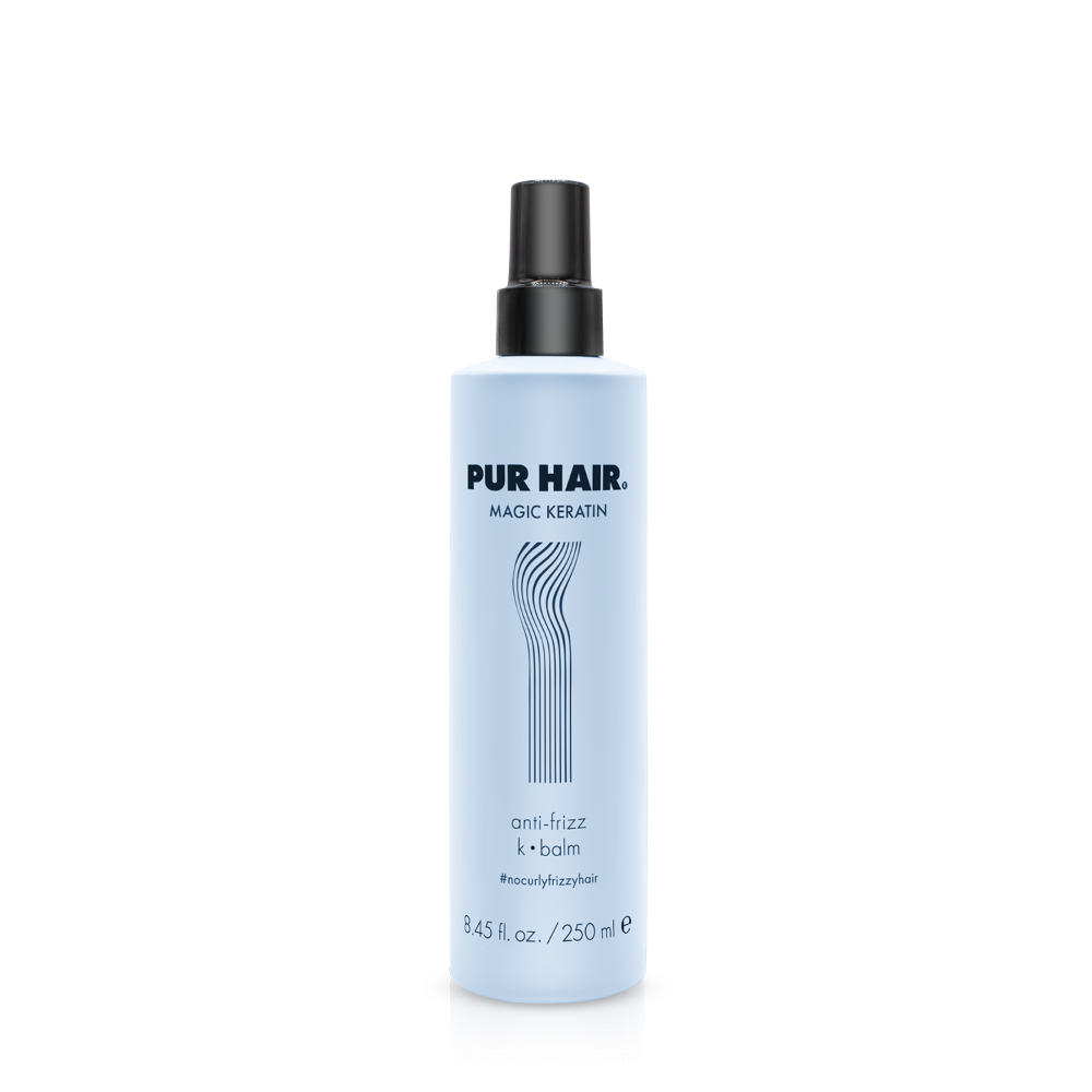 PUR HAIR Magic Keratin Anti-Frizz K-Balm, 250 ml Flasche in Hellblau mit schwarzem Sprühkopf