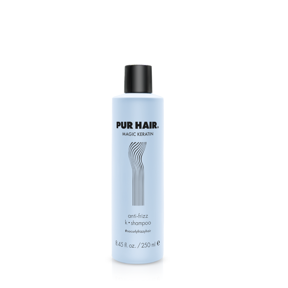 PUR HAIR Magic Keratin Shampoo, 250 ml Flasche in hellblau mit schwarzem Deckel