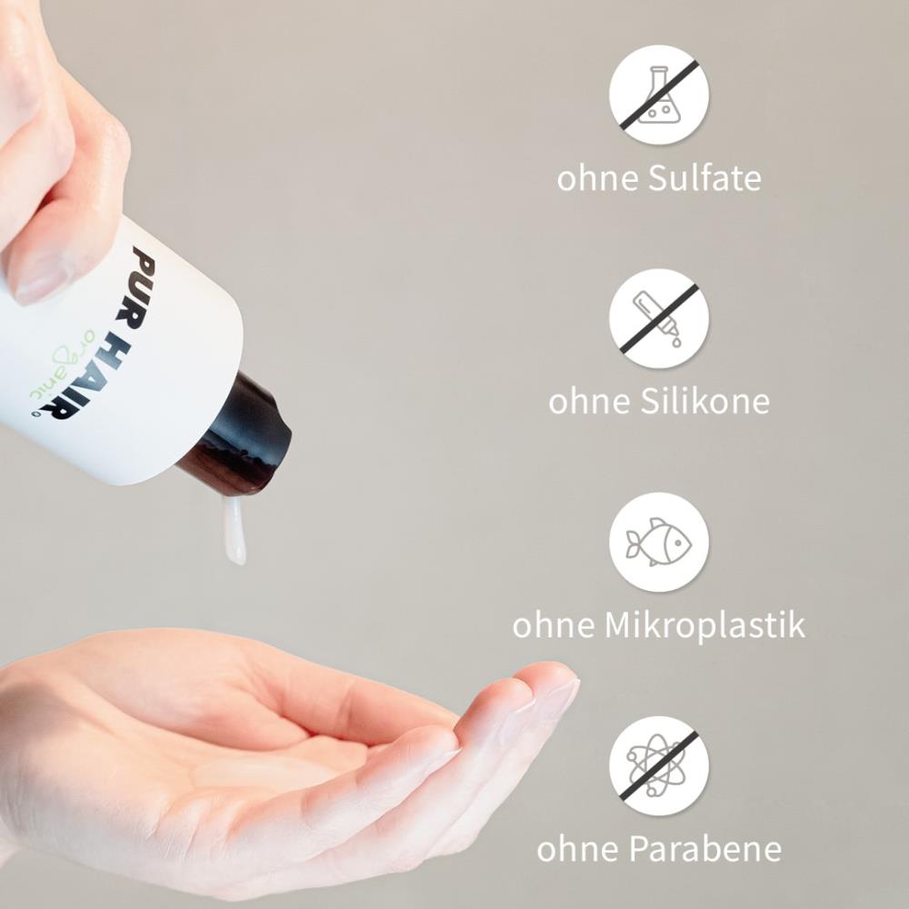 Hand drückt weißes Volume Shampoo aus der Flasche in die Handfläche, daneben Symbole: ohne Sulfate, ohne Silikone, ohne Mikroplastik, ohne Parabene