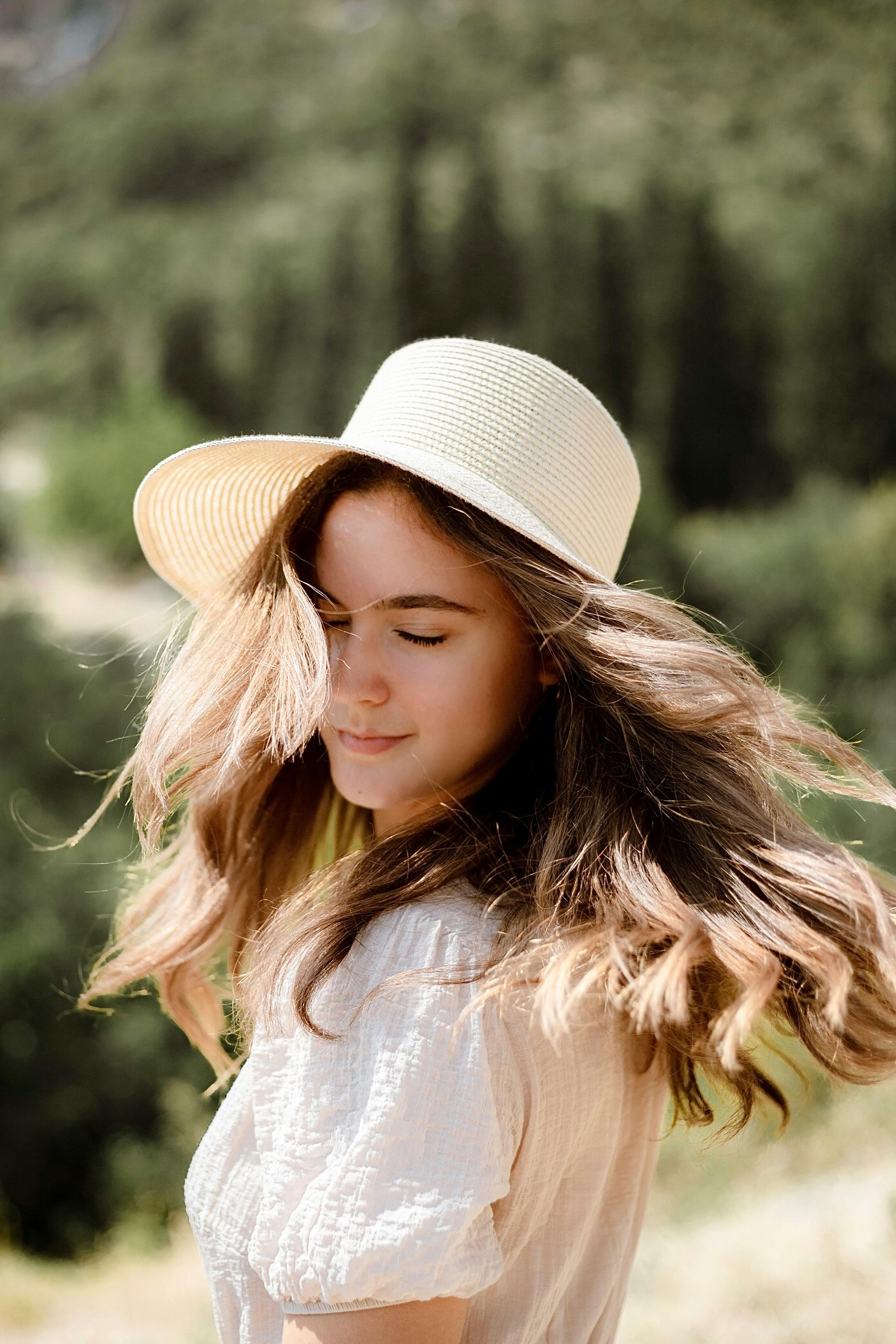 Schütze dein Haar im Sommer: Tipps und Pflege mit Organic Healing Oil